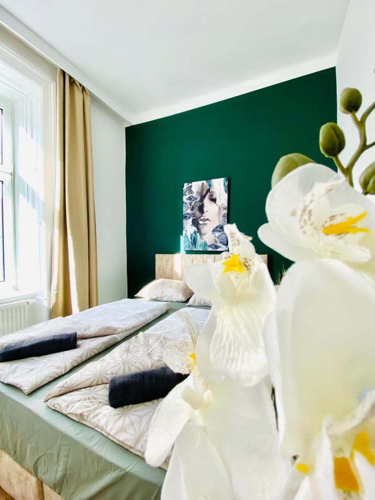8 Fully Equipped Studio Shared Apt W Terrace Margareten Wiedeń Zewnętrze zdjęcie