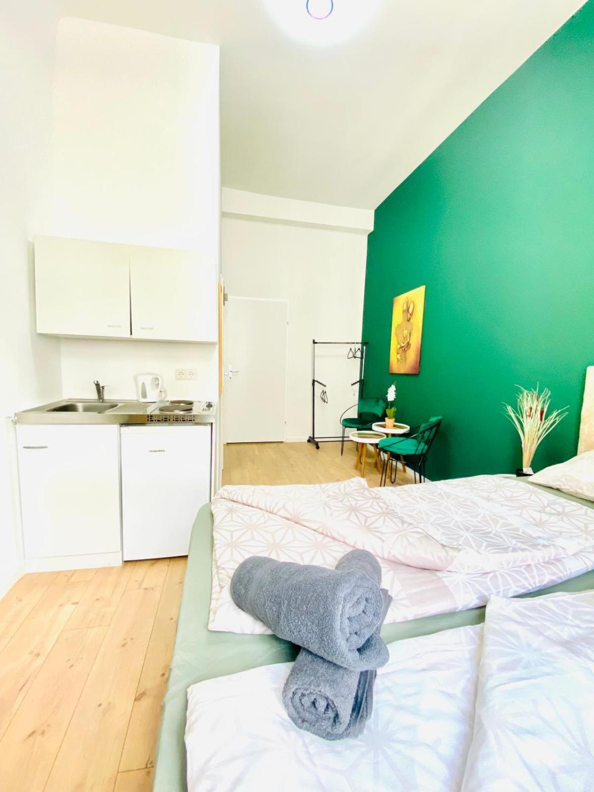 8 Fully Equipped Studio Shared Apt W Terrace Margareten Wiedeń Zewnętrze zdjęcie