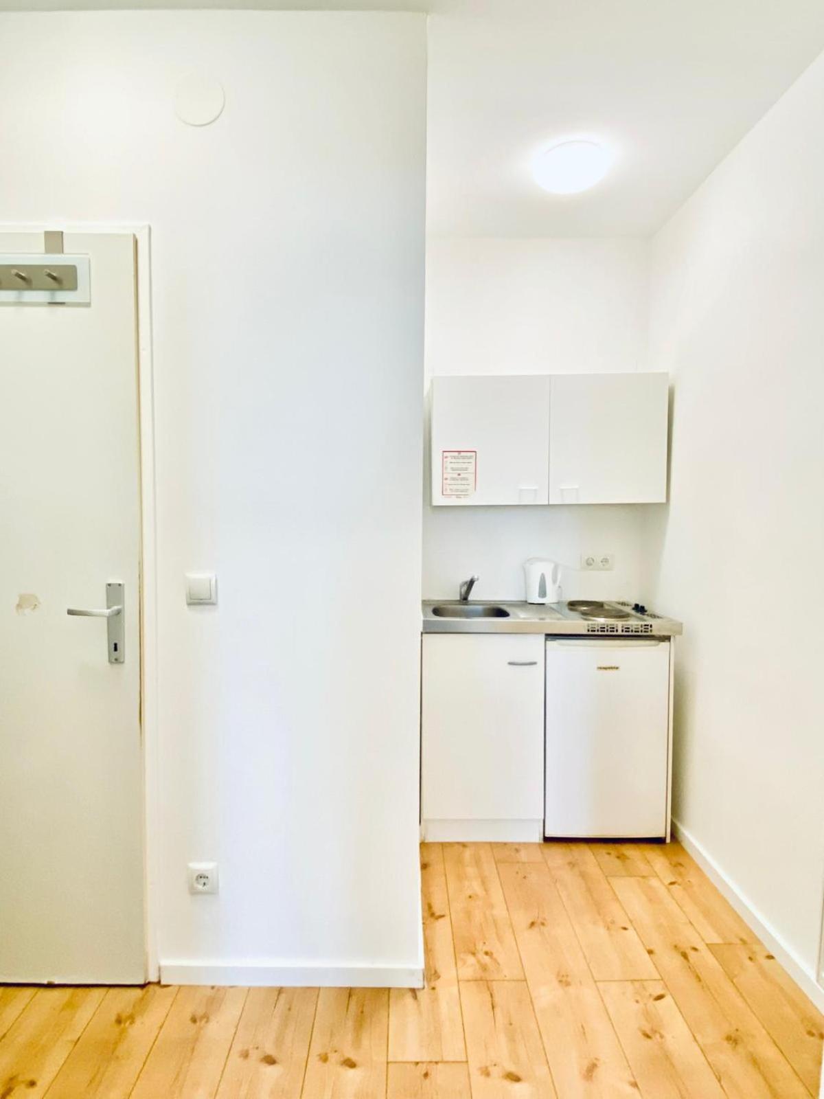8 Fully Equipped Studio Shared Apt W Terrace Margareten Wiedeń Zewnętrze zdjęcie
